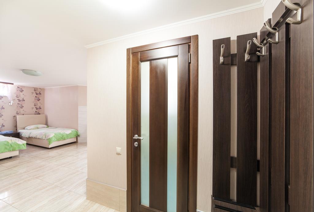 Home Comfort Livoberezhna IEC Kiev Buitenkant foto