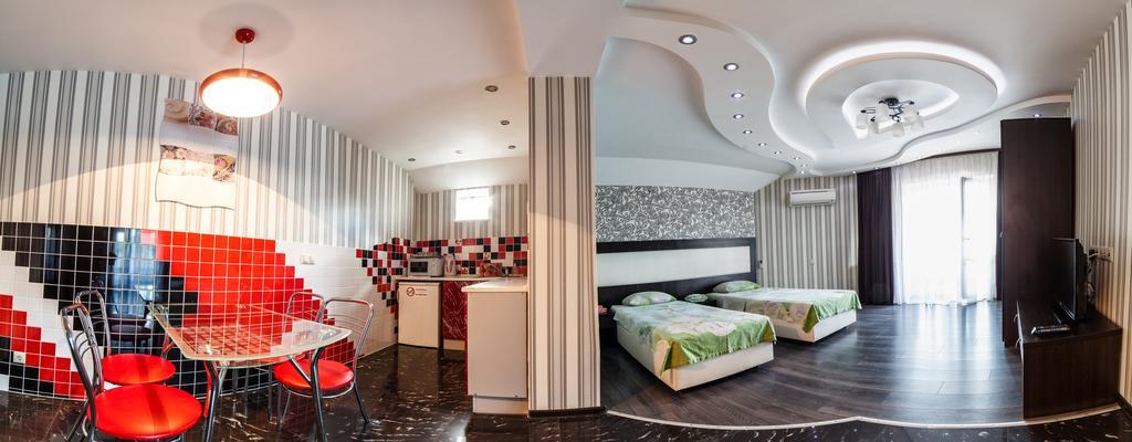 Home Comfort Livoberezhna IEC Kiev Buitenkant foto