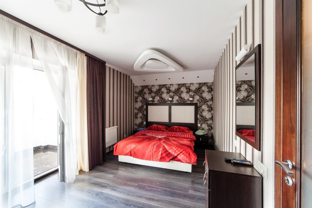 Home Comfort Livoberezhna IEC Kiev Buitenkant foto