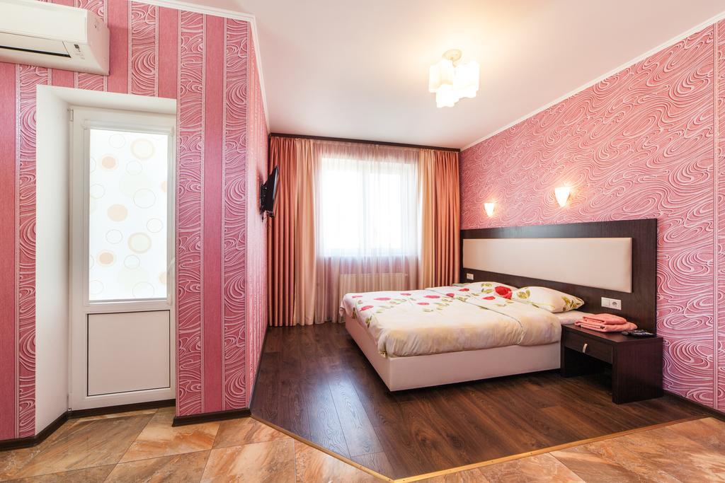 Home Comfort Livoberezhna IEC Kiev Buitenkant foto