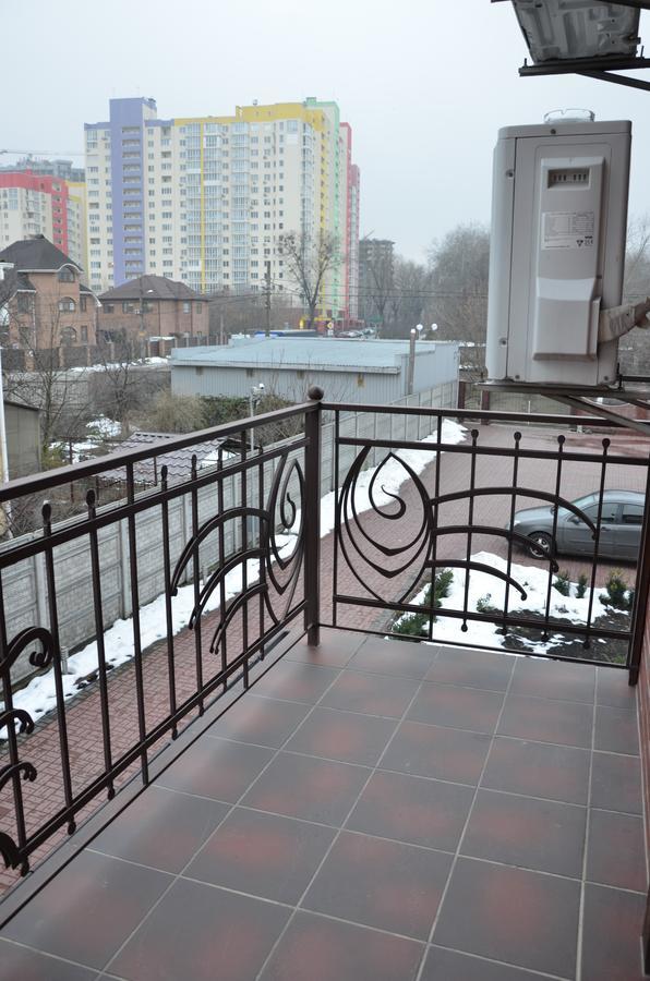 Home Comfort Livoberezhna IEC Kiev Buitenkant foto
